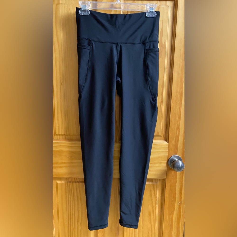 Old Navy Women’s High-Waisted PowerSoft Side-Pocket Leggings